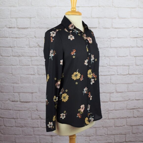 Who What Wear Black Floral Button-Down Top Blouse - Picture 4 of 11